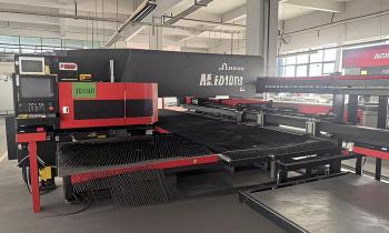 5Máy đột CNC (5)